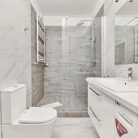 Modern Kosciuszki With Free Garage By Renters *