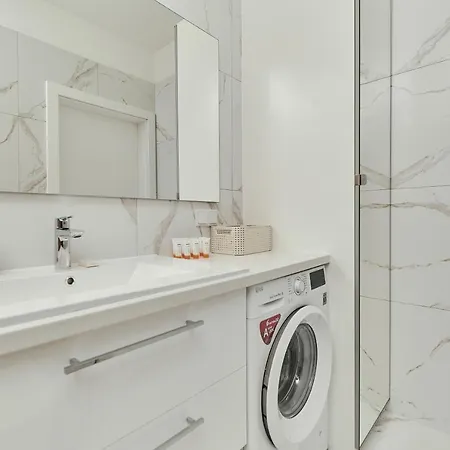 Modern Kosciuszki With Free Garage By Renters 아파트 *
