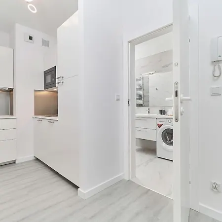 Modern Kosciuszki With Free Garage By Renters Wrocław